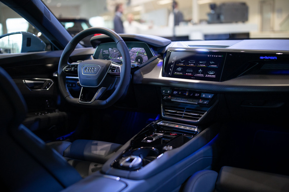 Audi e-tron GT 2022 interieur-10