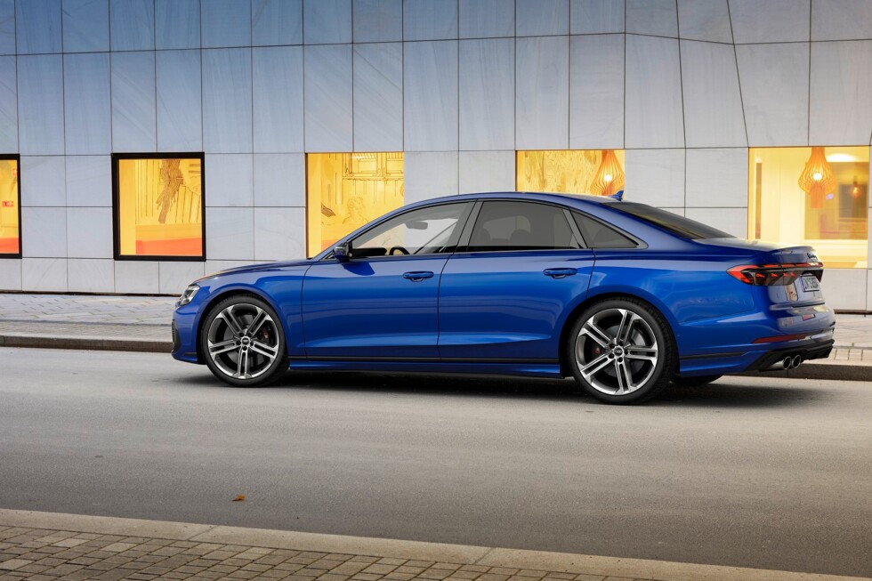 Audi A8 2022 new (24)