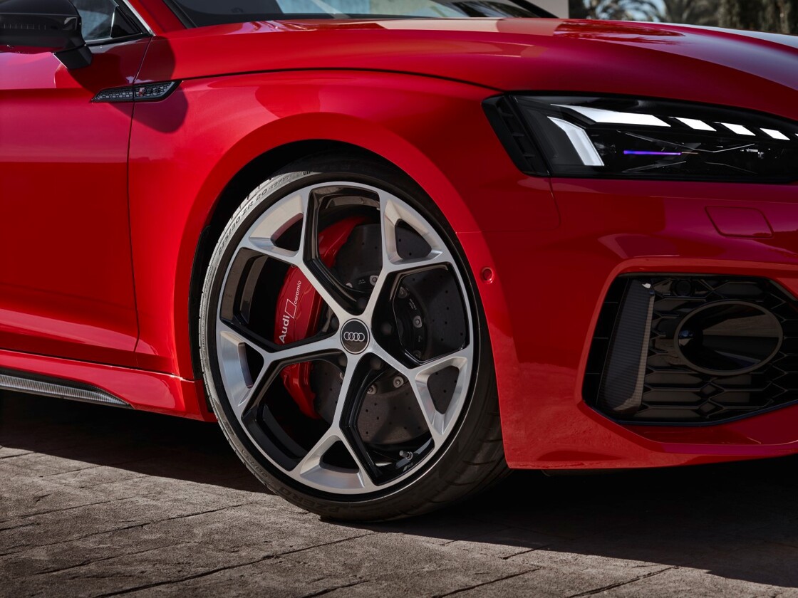 audi-rs5coupe-competitionplus-2022 (9)