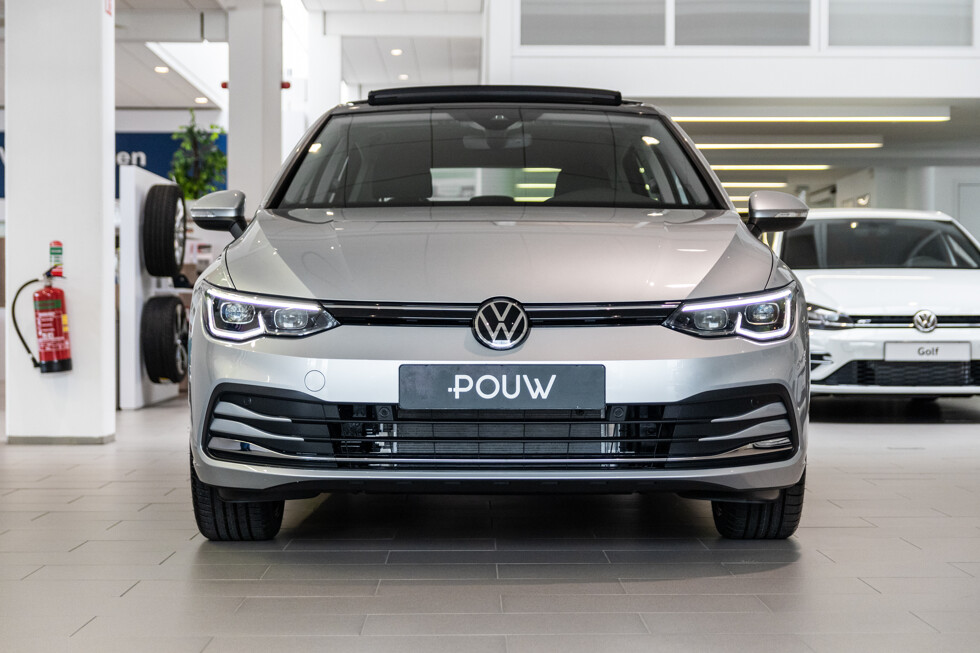Volkswagen Golf 2020  (3)