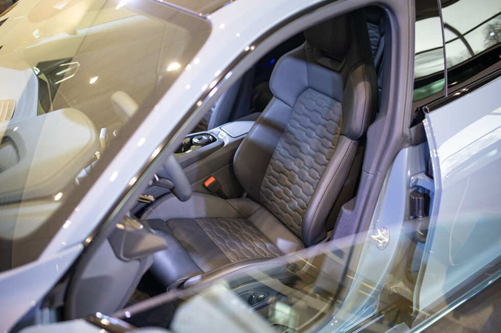 Audi e-tron GT 2022 interieur-8