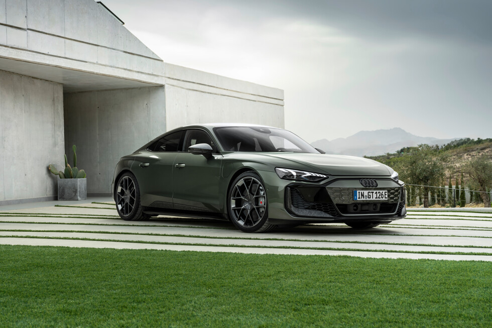 Audi RS e-tron GT Performance 2024 (2)