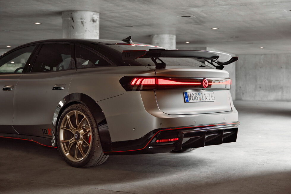 Volkswagen ID.X Performance concept (1)